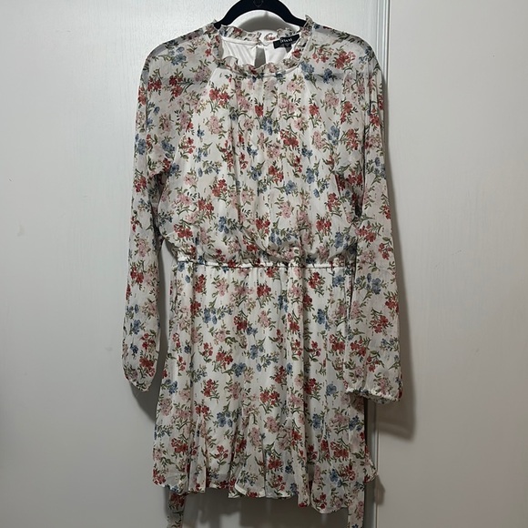 Trick White Floral Long Sleeve Dress With Belt - Picture 1 of 8